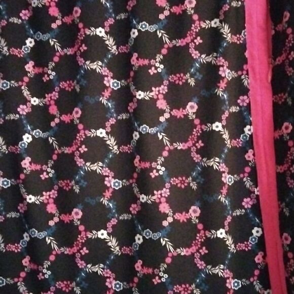 Tail    - Picture 2 of 6